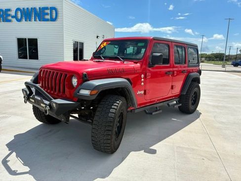 Used 2019 Jeep Wrangler Unlimited Sport AWD/4WD image 6
