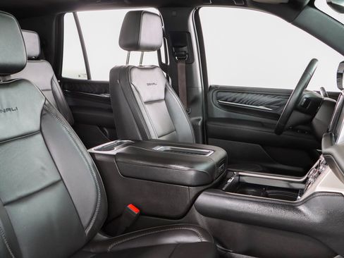 Used 2023 GMC Yukon Denali AWD/4WD image 31