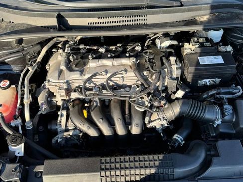 Used 2021 Toyota Corolla LE image 22