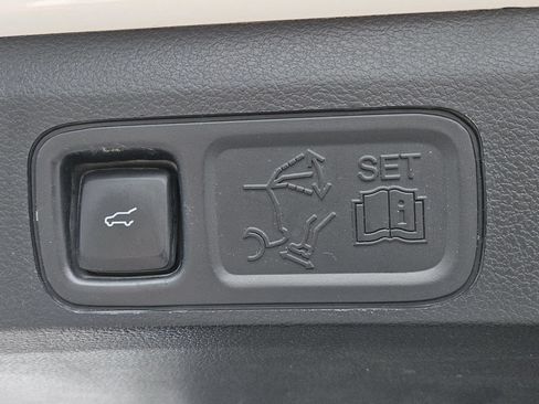 Used 2021 Ford Expedition XLT RWD image 15