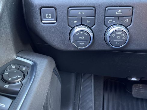 New 2026 GMC Sierra 1500 Elevation image 51