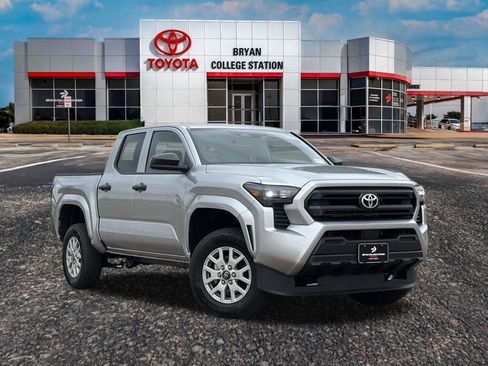 Used 2026 Toyota Tacoma SR image 1