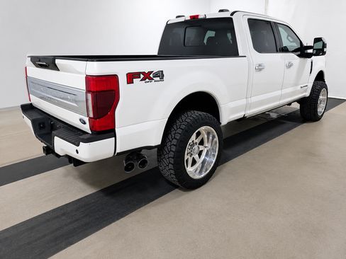 Used 2020 Ford F250 Platinum w/ FX4 Off-Road Package AWD/4WD image 3