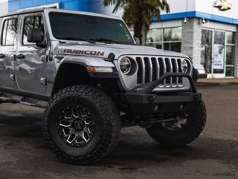 Used 2020 Jeep Gladiator Rubicon image 3