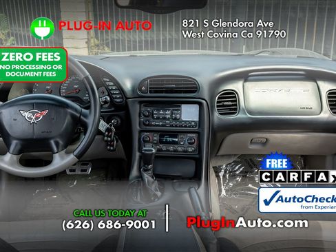 Used 2003 Chevrolet Corvette Coupe w/ Preferred Equipment Group RWD image 17