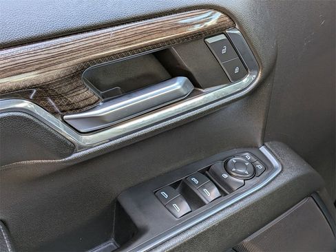 Used 2024 Chevrolet Silverado 1500 LT image 8