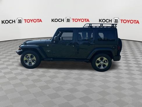 Used 2016 Jeep Wrangler Unlimited Sahara w/ Connectivity Group AWD/4WD image 4