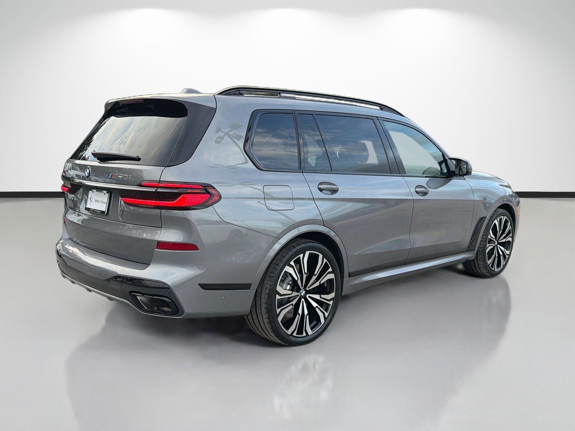 New 2027 BMW X7 M60i AWD/4WD image 3