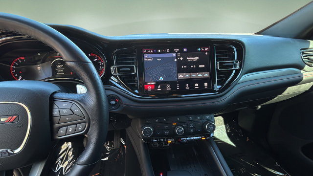 Used 2025 Dodge Durango GT AWD/4WD image 11