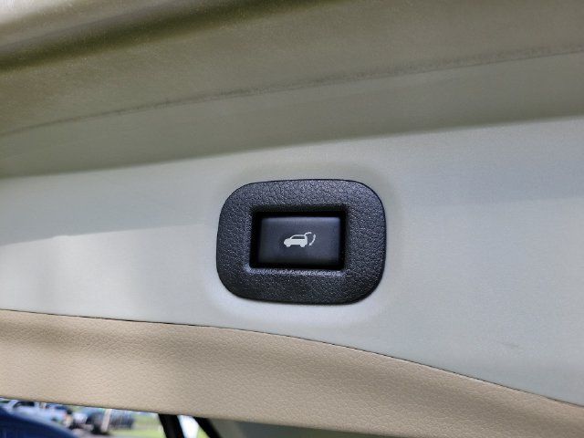 Used 2016 Nissan Rogue SL FWD image 10