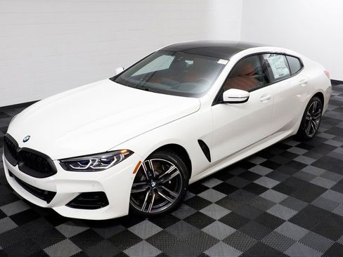 Used 2025 BMW 840i xDrive w/ M Sport Professional Package AWD/4WD image 2