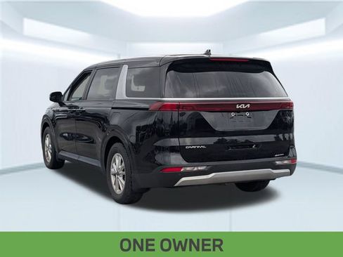 Used 2024 Kia Carnival LX FWD image 4
