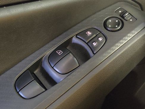 Used 2025 Nissan Altima 2.5 SV FWD image 27