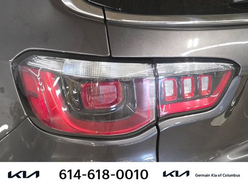 Used 2019 Jeep Compass Limited AWD/4WD image 15
