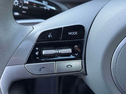 Used 2023 Hyundai Elantra SEL image 19