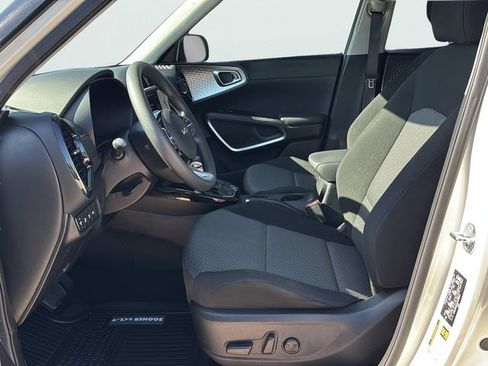 Used 2023 Kia Soul S FWD image 21