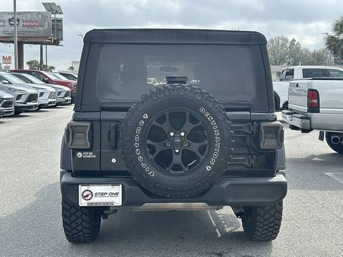 Used 2021 Jeep Wrangler Unlimited Sport image 5