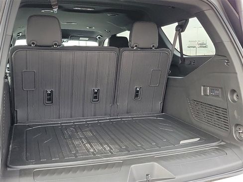 New 2026 GMC Yukon XL Elevation w/ LPO, Floor Liner Package image 15