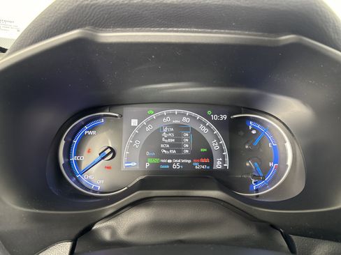Used 2019 Toyota RAV4 XSE w/ Carpet Mat Package AWD/4WD image 29