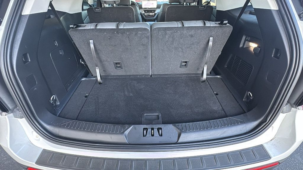 Certified 2025 Ford Explorer Active w/ Active Comfort Package RWD image 25