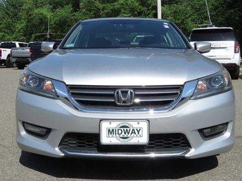 Used 2015 Honda Accord Sport image 2