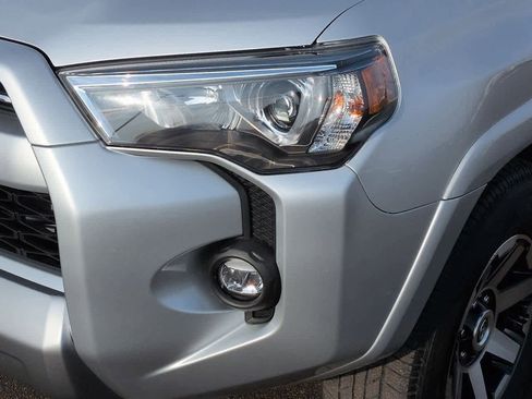 Used 2024 Toyota 4Runner TRD Off-Road image 10