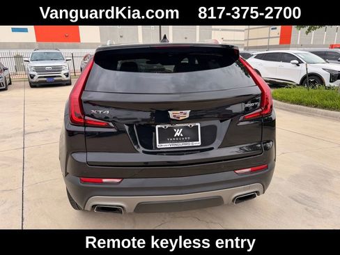 Used 2020 Cadillac XT4 Premium Luxury image 3