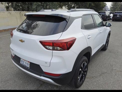 Used 2023 Chevrolet TrailBlazer LT FWD image 4
