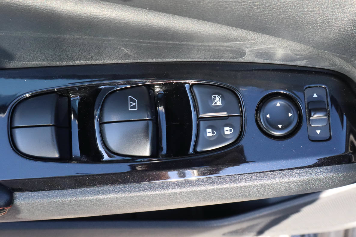 Used 2024 Nissan Altima 2.5 SR FWD image 14