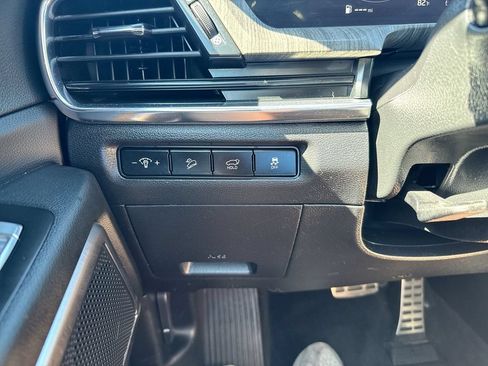 Used 2024 Kia Telluride SX Prestige AWD/4WD image 19