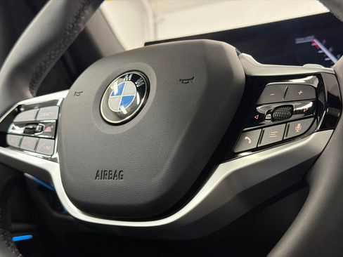 Used 2025 BMW 330i xDrive Sedan AWD/4WD image 23