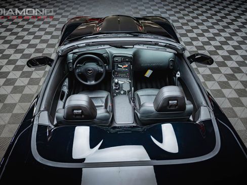 Used 2013 Chevrolet Corvette 427 w/ Z06 Carbon Fiber Package image 17