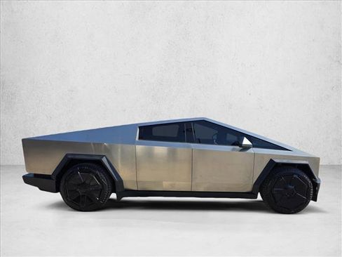 Used 2024 Tesla Cybertruck AWD Crew Cab image 4