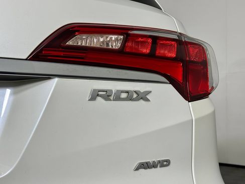 Used 2017 Acura RDX AWD image 21