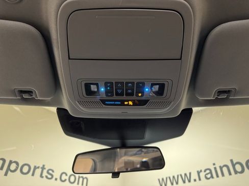 Used 2021 Ford Explorer XLT w/ Equipment Group 202A image 19