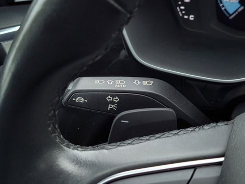 Used 2024 Audi Q3 2.0T Premium image 24