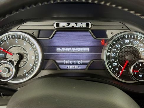 Used 2021 RAM 1500 Laramie AWD/4WD image 14