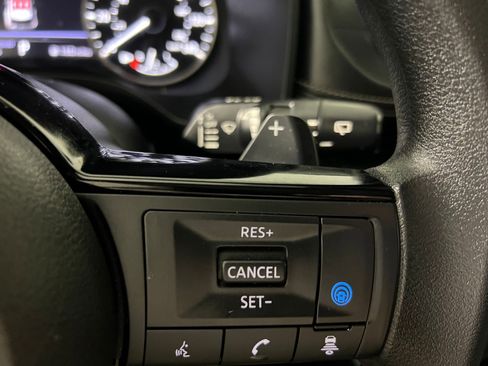 Used 2023 Nissan Rogue SV image 26