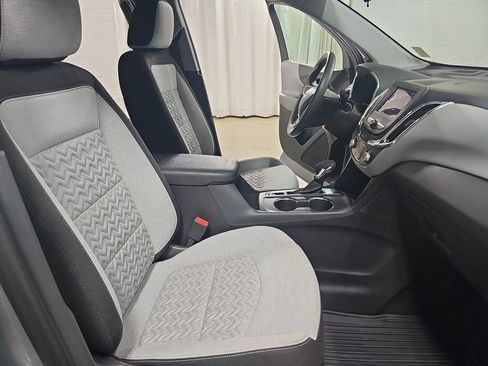 Used 2024 Chevrolet Equinox LS w/ LS Convenience Package FWD image 13