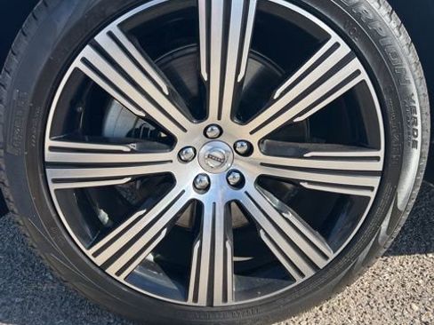 Used 2023 Volvo XC90 T8 Plus w/ Protection Package Premier image 33
