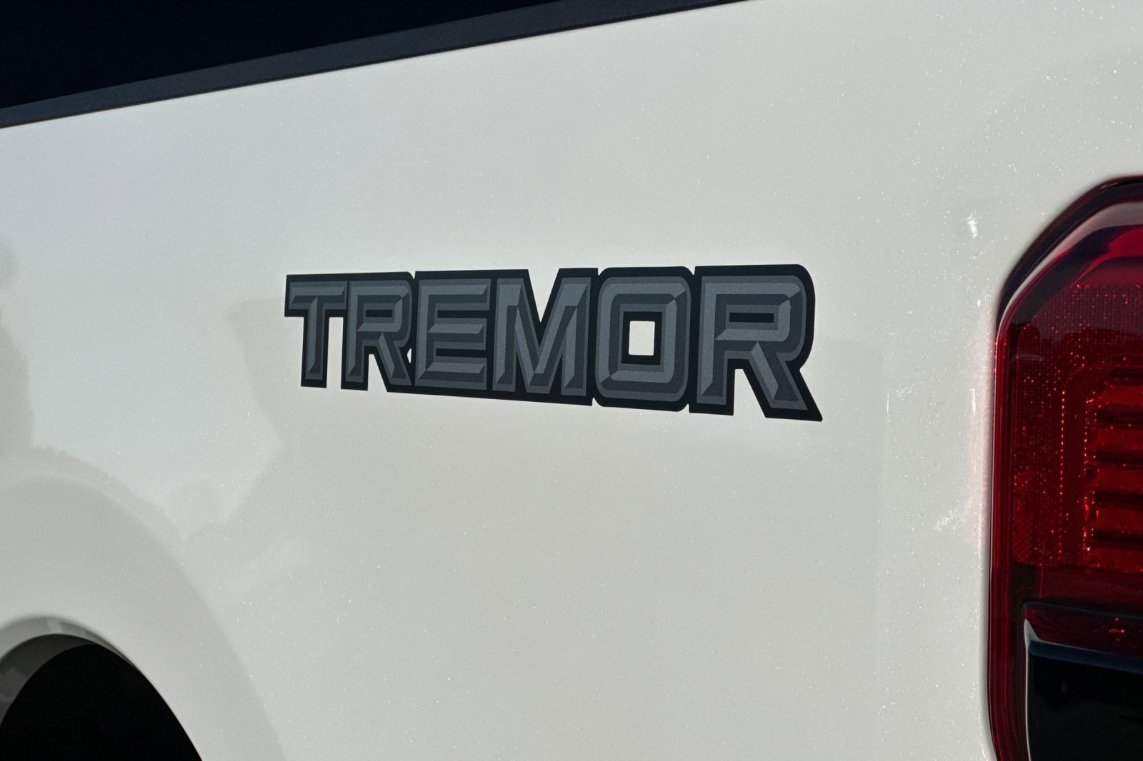 New 2026 Ford F250 Platinum w/ Tremor Off-Road Package AWD/4WD image 23