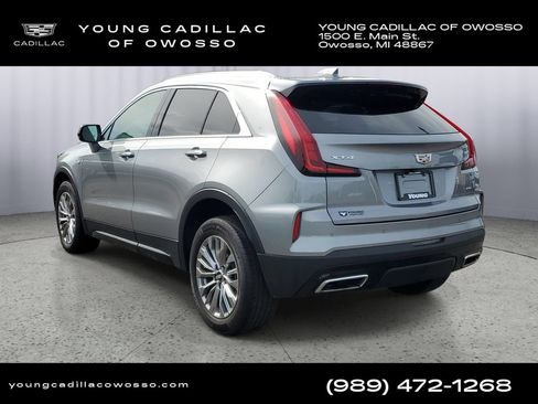 Used 2024 Cadillac XT4 Premium Luxury w/ Cold Weather Package AWD/4WD image 4