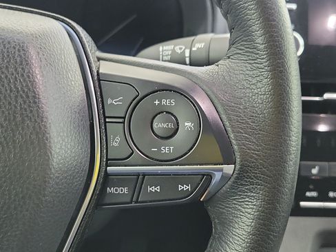 Used 2022 Toyota Avalon XLE w/ Moonroof Package FWD image 23