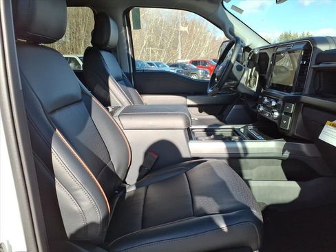 New 2026 Ford F250 Lariat w/ Black Appearance Package image 14