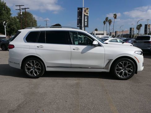 Used 2020 BMW X7 xDrive40i AWD/4WD image 2