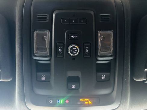 Used 2021 GMC Yukon XL AT4 w/ AT4 Premium Plus Package AWD/4WD image 50