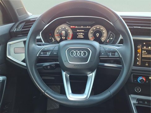 Used 2022 Audi Q3 2.0T Premium Plus image 26