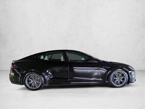 Used 2022 Tesla Model S image 4