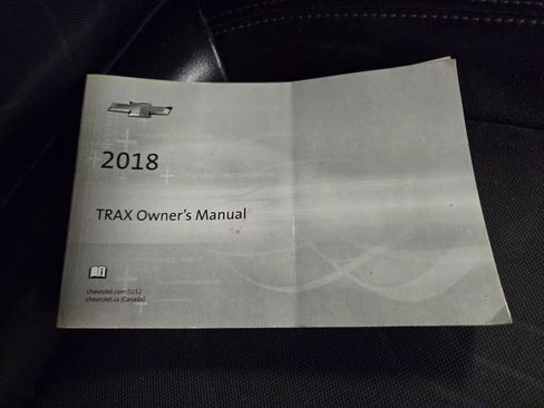Used 2018 Chevrolet Trax LT w/ Sun & Sound Package image 58