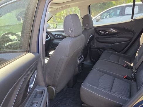 Used 2022 GMC Terrain SLE w/ Driver Convenience Package AWD/4WD image 7